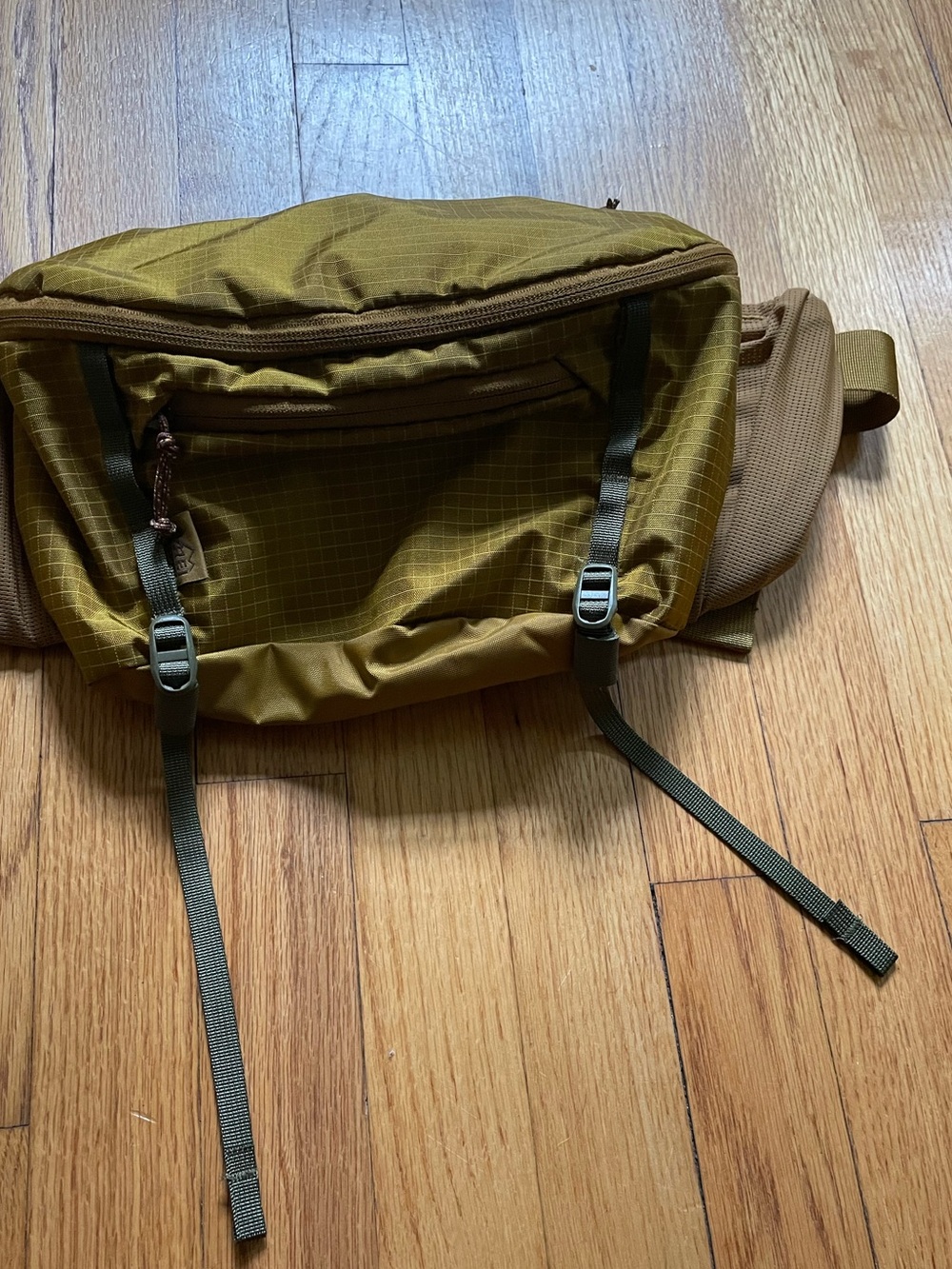 REI Waist Pack NWOT Mustard